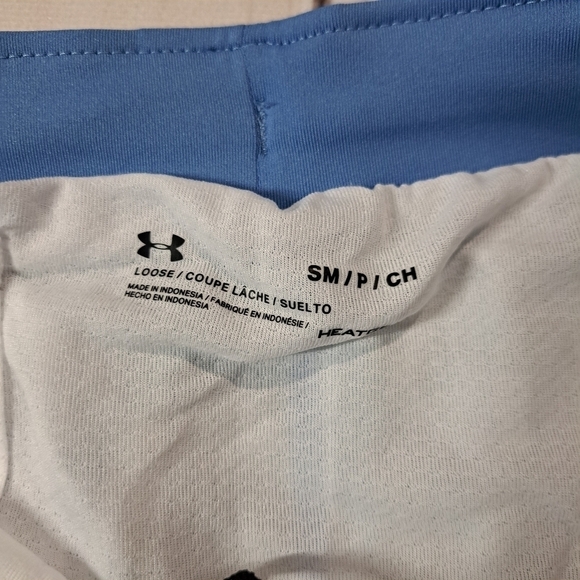 3 FOR 12 SALE NWT Under Armour Loose Fit Shorts Size Small - Picture 4 of 8